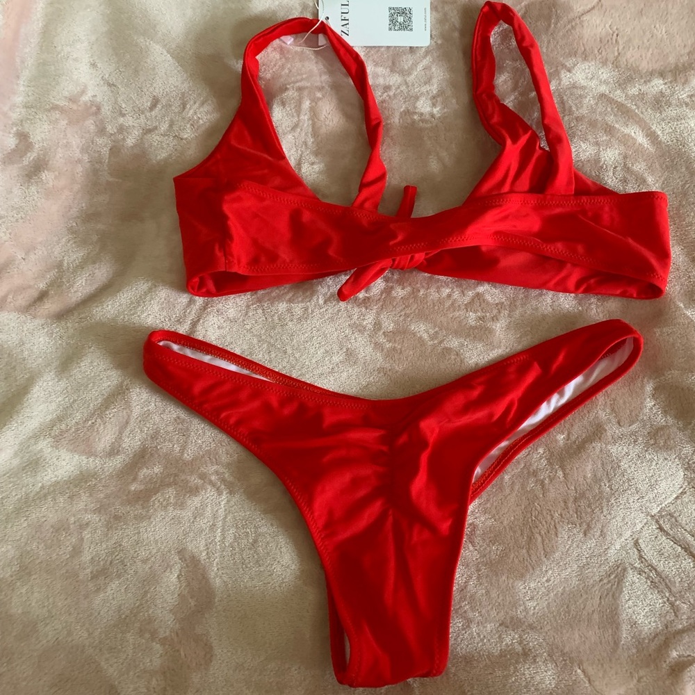 2/$25 Red Knot-Tie Cheeky Bikini 🆕 - Picture 5 of 5